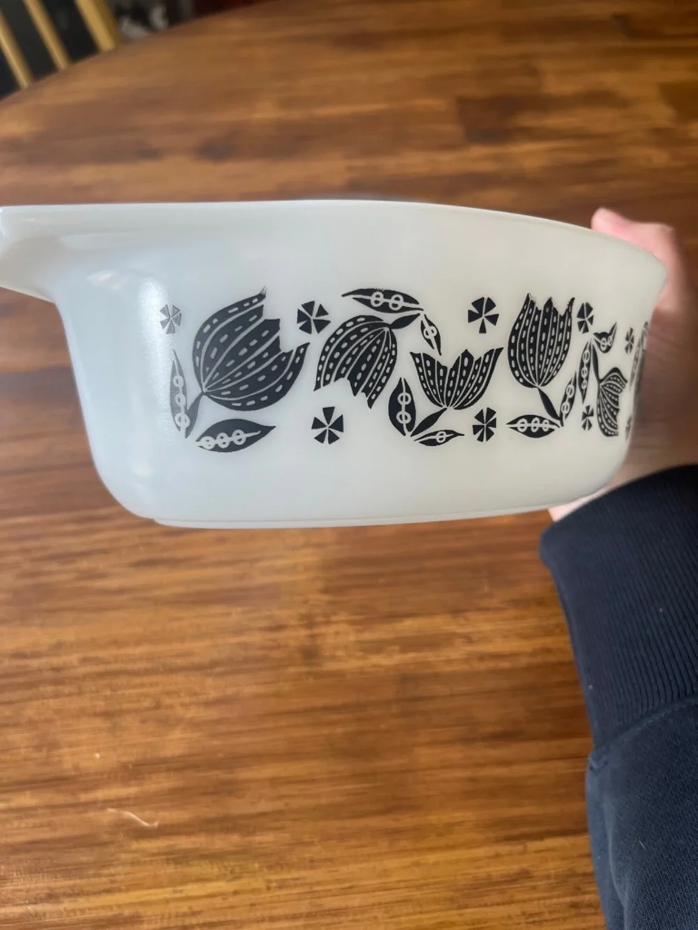 Rare Vintage Pyrex Black Tulip 1.5 Quart Casserole Dish
